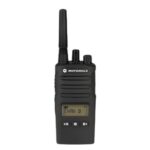 MOTOROLA XT460 DISPLAY UHF BUSINESS RADIO C/W CHARGER
